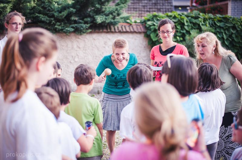 68dhud-in podvečerní dětská hudebně-výtvarná dílna